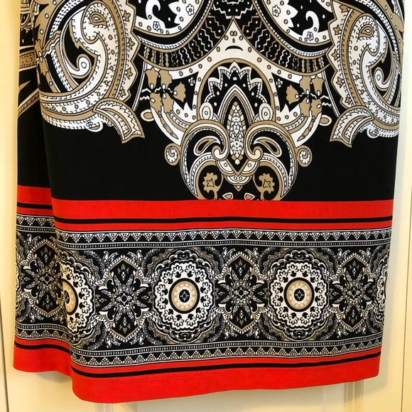 Black red white printed dress - Picture 5 of 7